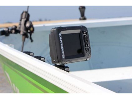 Lowrance Echolot HOOK2 4X + baterie - na den - půjčovna