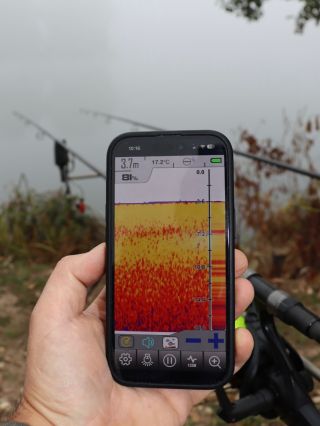 Chytat ryby naslepo už je minulost! 🎣 S bezdrátovým echolotem Erchang WiFi vidíte přesně, co se děje pod hladinou....