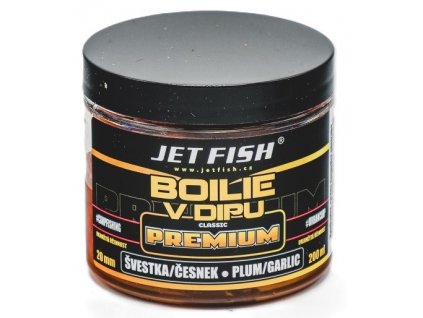 Jet Fish Boilie V Dipu Premium Clasicc Švestka Česnek 200ml