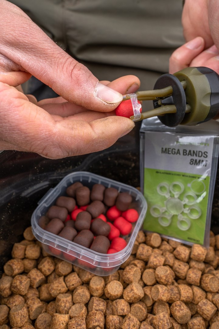 Korum Navlékač Mega Bander - Obrázek 5