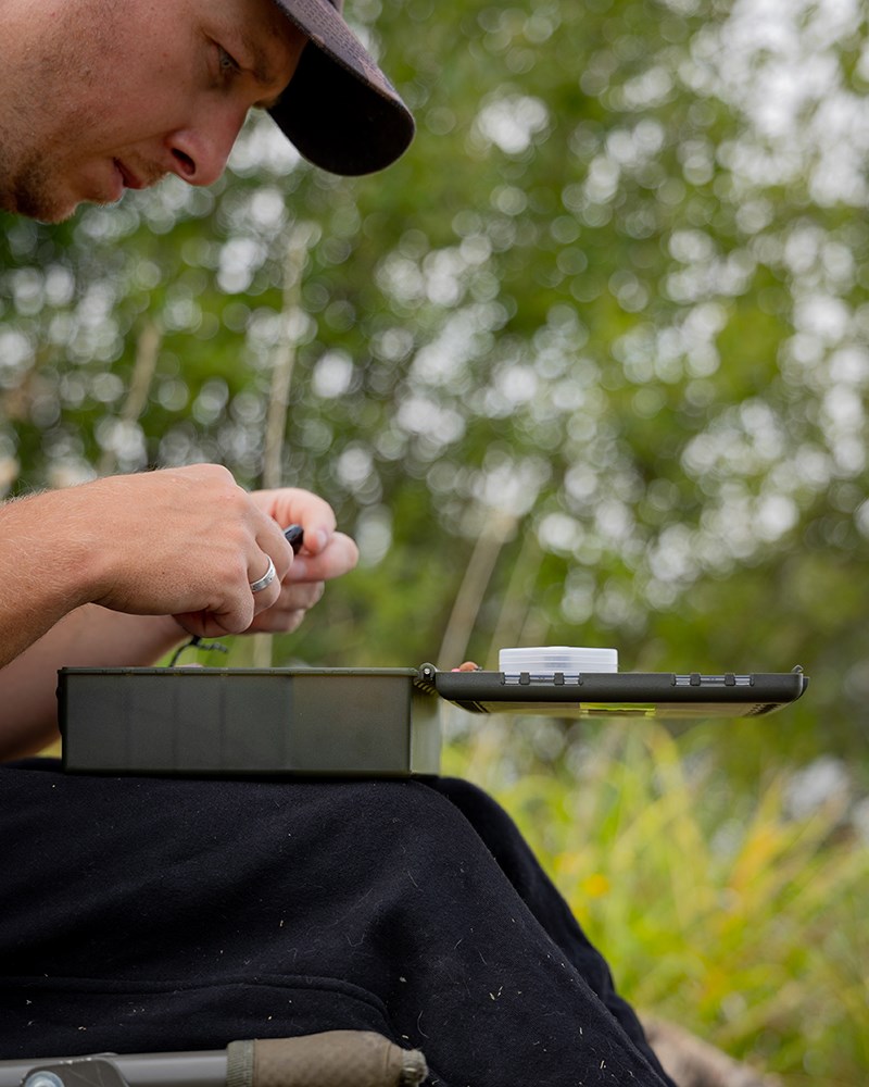 Fox Krabička Medium Tackle Box (obrázek 8)