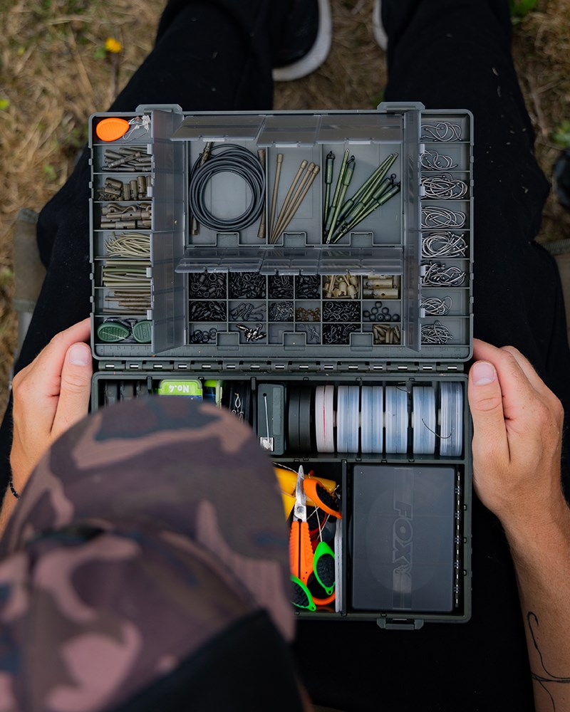 Fox Krabička Loaded Medium Tackle Box (obrázek 7)