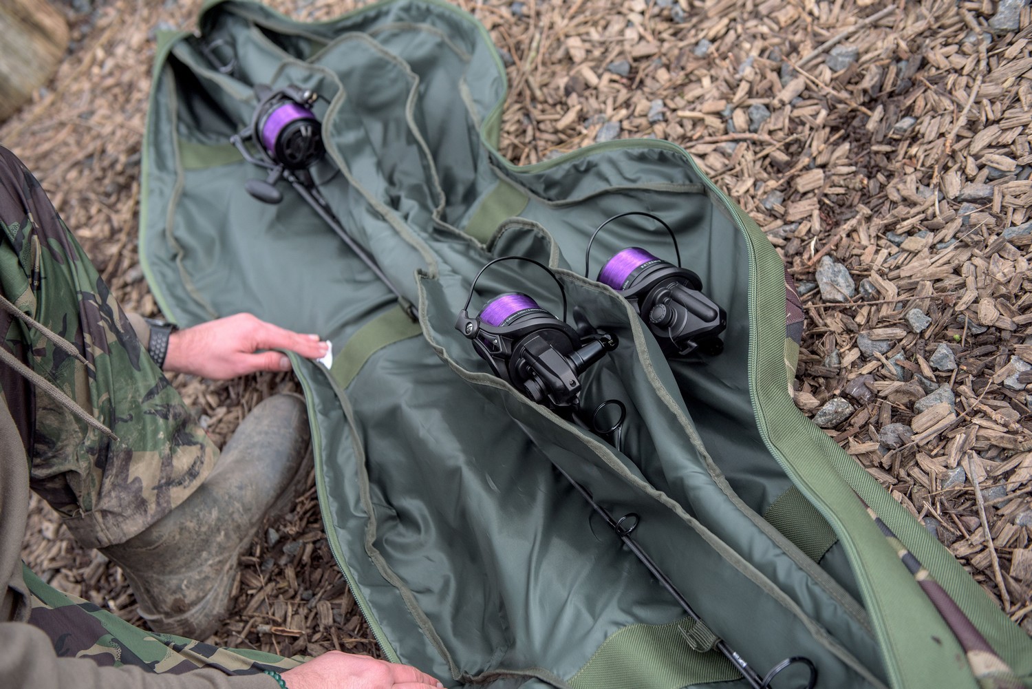 Wychwood Pouzdro Na Pruty Tactical HD Compact 3 Rod Holdall 12 ft - Obrázek 2