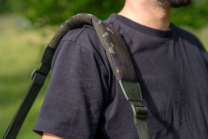 Korda Taška Compac Cool Bag Dark Kamo Velikost: Large, Objem: 25l, Rozměr: 36x33x26cm (obrázek 8)