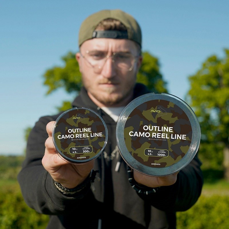 Avid Carp Vlasec Outline Camo Reel Line 1000 m Varianta: 10lb, Nosnost: 4,5kg, Průměr: 0,28mm (obrázek 8)
