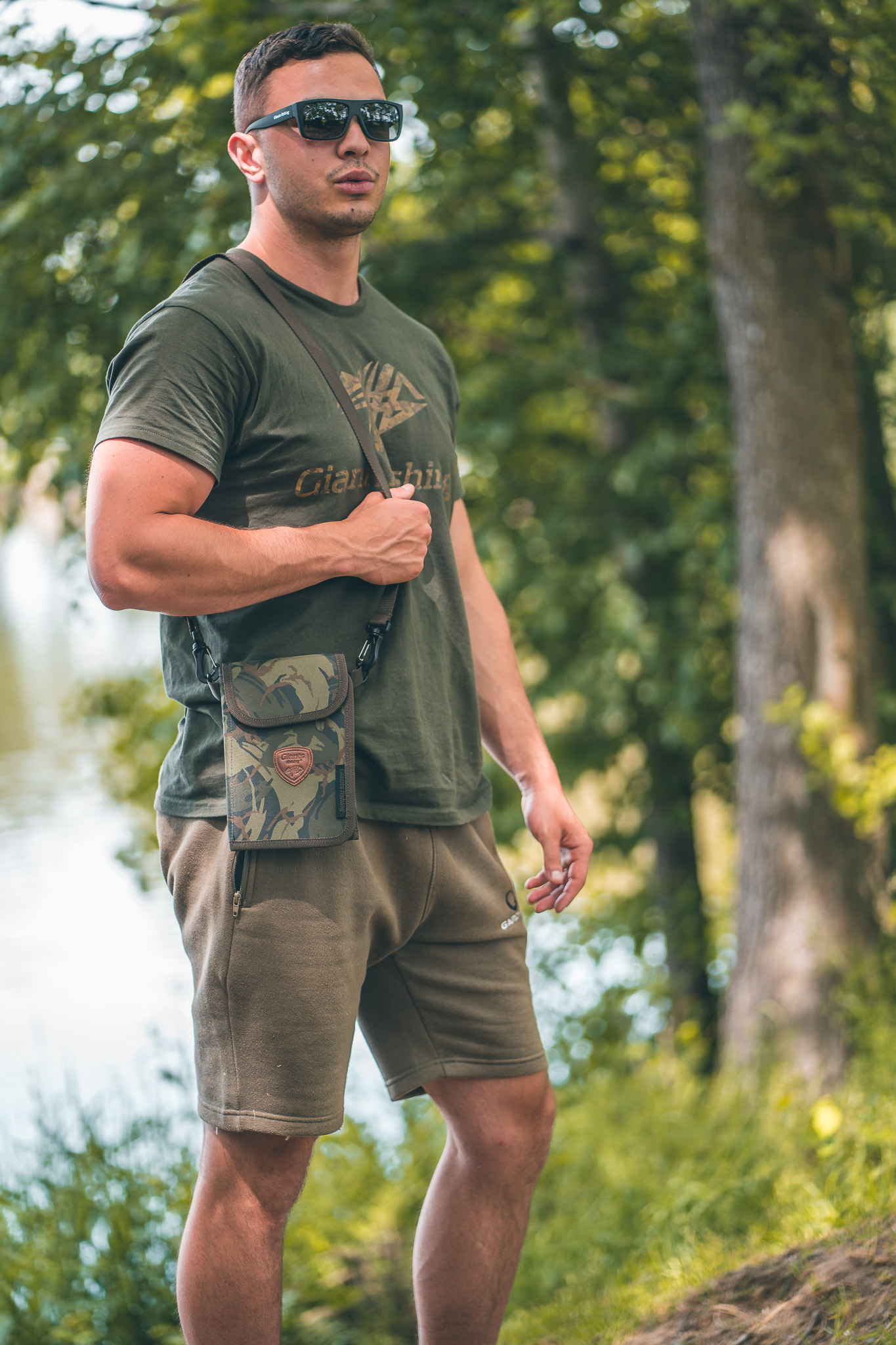 Giants Fishing Pouzdro na Doklady a Telefon Security Pouch - Obrázek 4