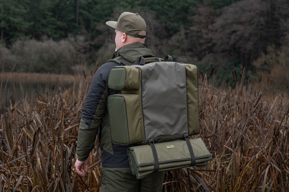 Korum Batoh Progress Ruckbag 35l (obrázek 9)