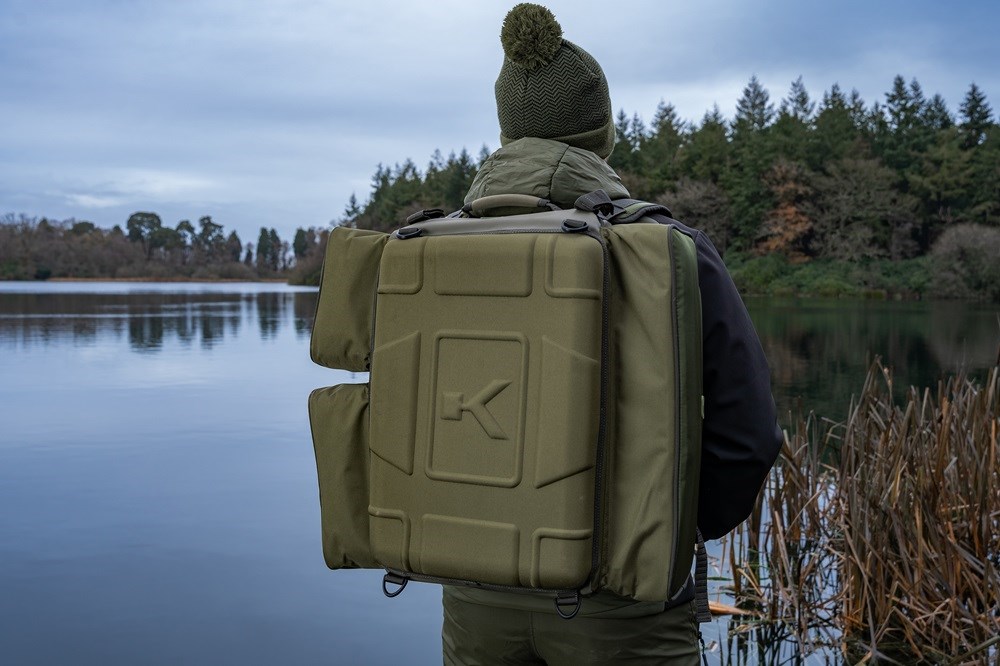 Korum Batoh Progress XT Ruckbag 45l (obrázek 11)