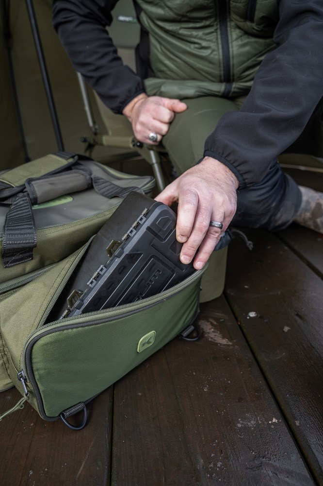Korum Taška Progress Tackle & Bait Bag 35l (obrázek 11)