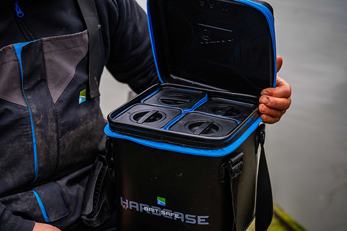 Preston Krabička Bait Safe Container Objem: 1,6L (obrázek 8)