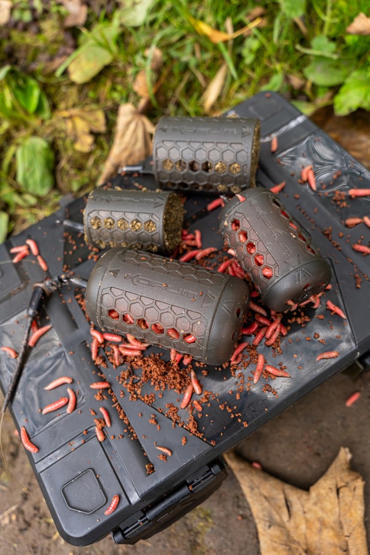 Korum Krmítko Combi Feeder Medium Hmotnost: 45g - Obrázek 5