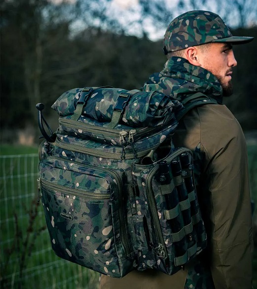 Trakker Products Trakker Batoh NXC Camo Scout Rucksack (obrázek 8)