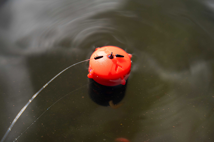 Korum Plovoucí Krmítko Floating Feeder (obrázek 8)