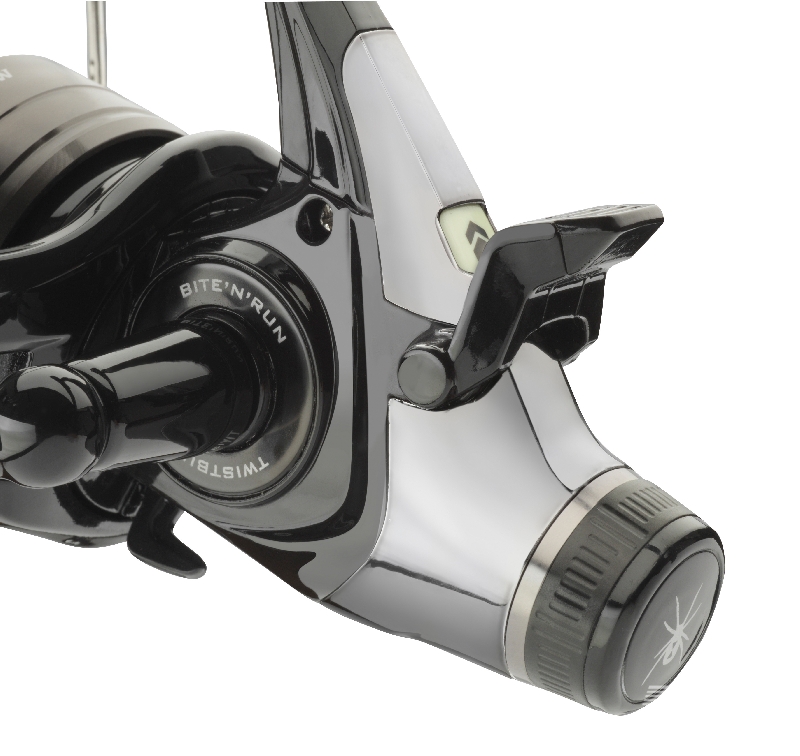 Daiwa Naviják Black Widow BR 5000A - Obrázek 3