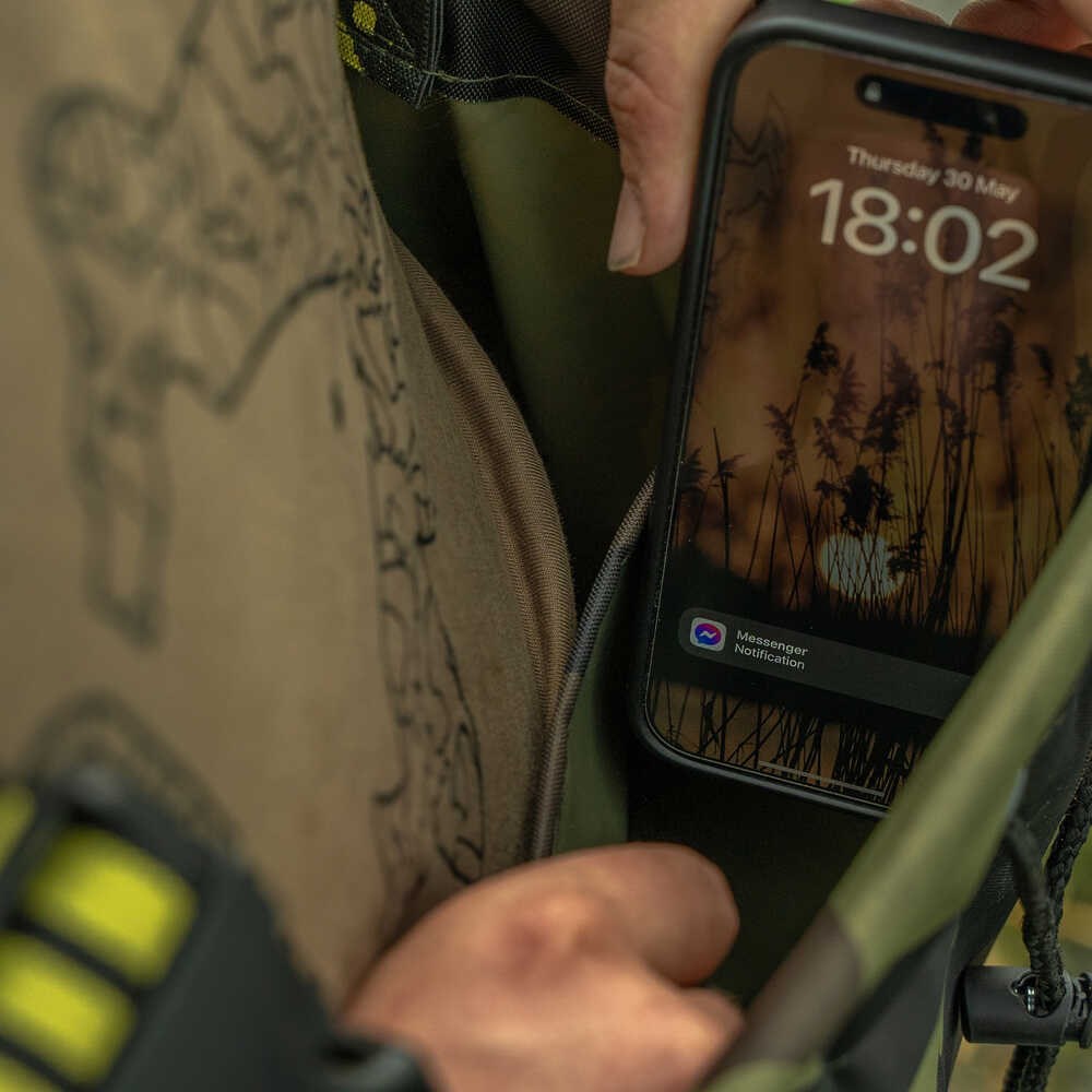 Avid Carp Prsačky Distortion Camo Chest Waders Velikost: 43 (obrázek 10)