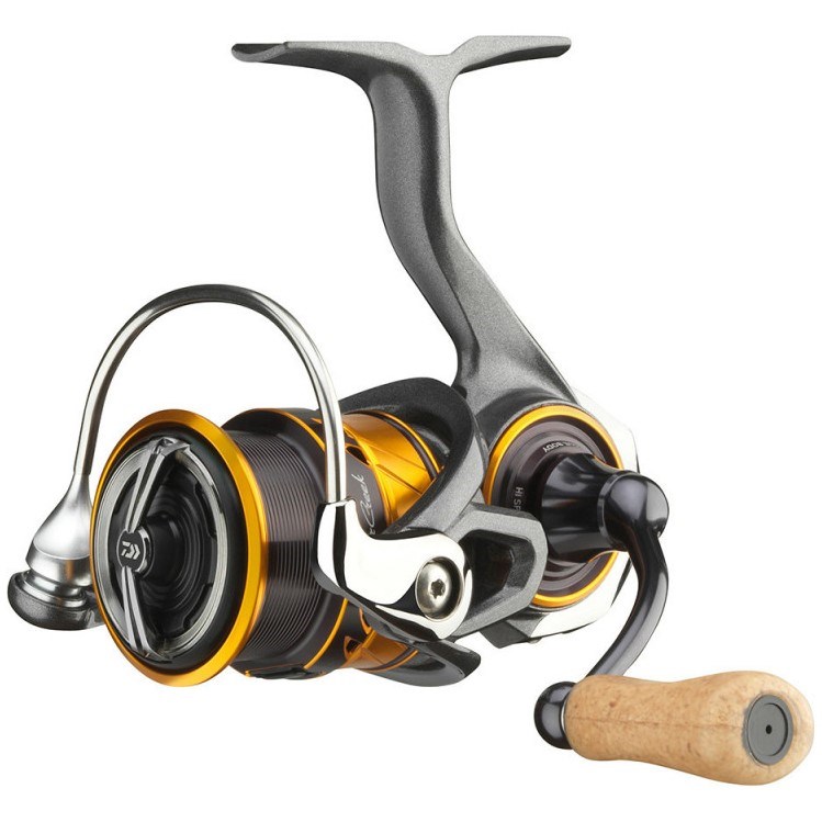 Daiwa Naviják 22 Silver Creek MQ LT 2000 S-H