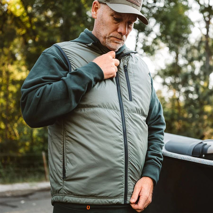 Grundéns Vesta Forecast Insulated Vest Olivine Velikost: L (obrázek 8)