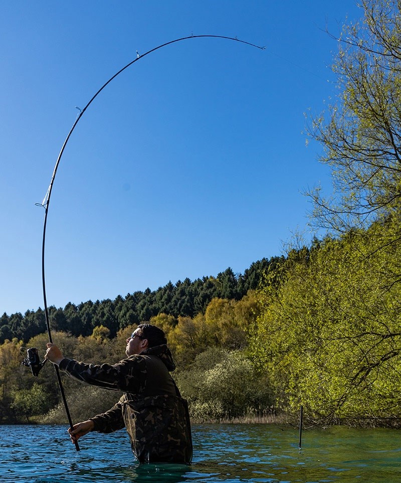 Fox Prut Eos Pro Rods 13ft 3,9m 3,5lb 2-díl (obrázek 7)