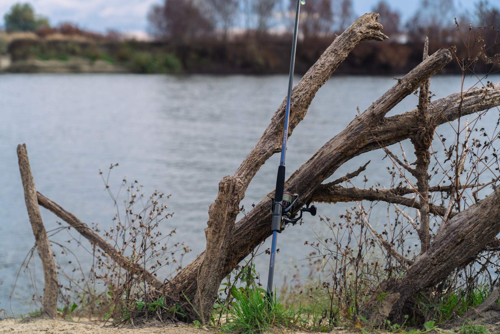 Favorite Prut Skyline SKY1-832ML-HS Ex.Fast 2,51m 4-16g 2-díl - Obrázek 6