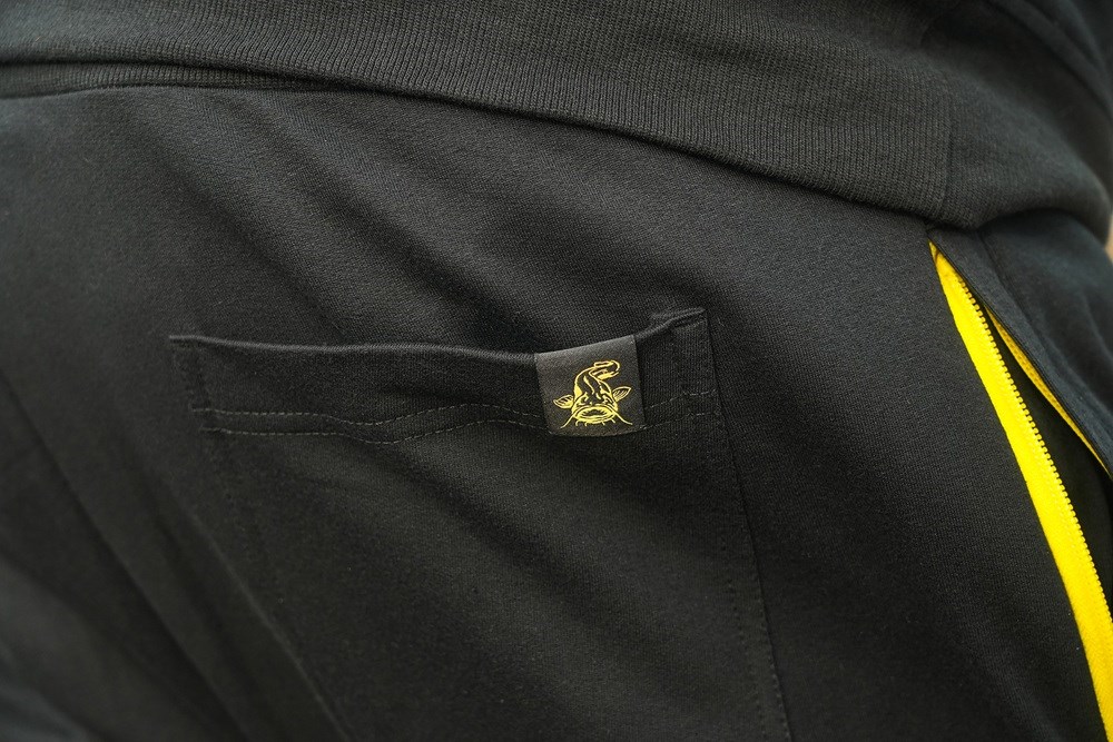 Black Cat Tepláky Black Joggers Velikost: XXL - Obrázek 7