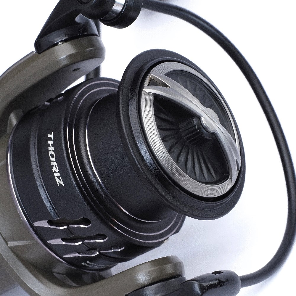 Savage Gear Naviják Thoriz C3000 (obrázek 5)