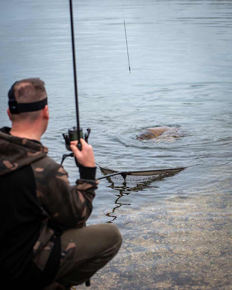 Fox Podběrák Eos-X Landing Net 46" 1,8m (obrázek 8)