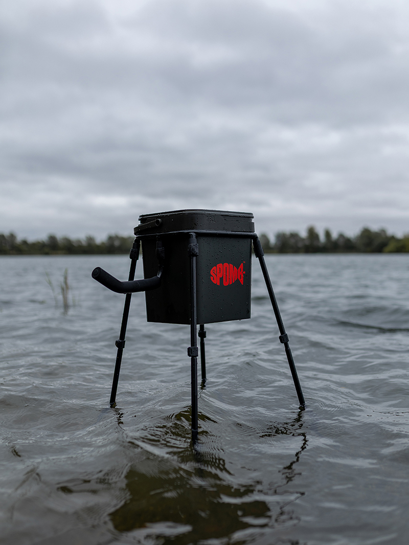 Spomb Kbelík Camo Bucket Velikost: 24L (obrázek 8)