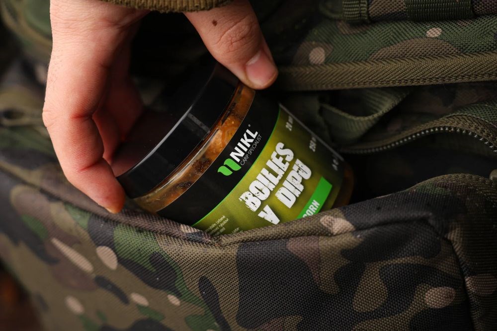Nikl Boilies V Dipu Corn 250ml Průměr: 24mm (obrázek 5)