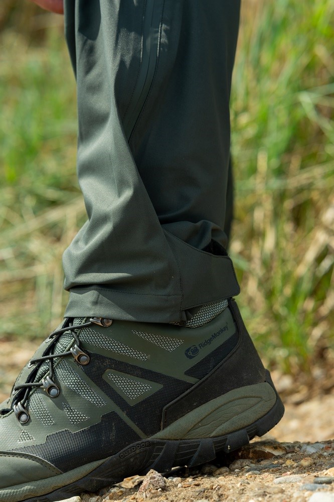 RidgeMonkey Kalhoty APEarel ThermaPro Waterproof Shell Trousers Green Velikost: S (obrázek 11)