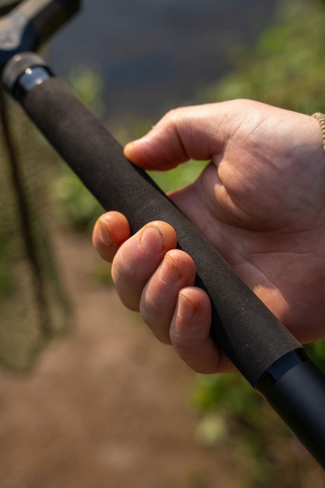 Korum Podběráková Tyč Allrounder Telescopic Handle 2m (obrázek 9)