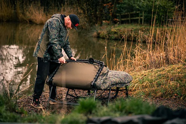 Trakker Products Trakker Lehátko RLX 8 Leg Wide (obrázek 11)