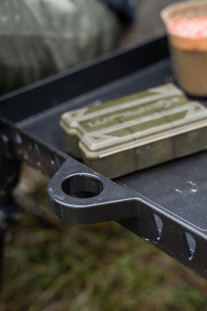 Korum Stolek Free Standing Side Tray (obrázek 5)