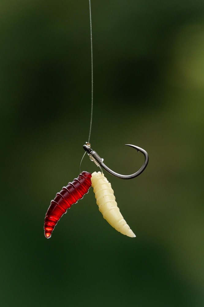 Korum Umělý Červ Floating Grubs Imitation Maggots 40ks Barva: White (obrázek 3)