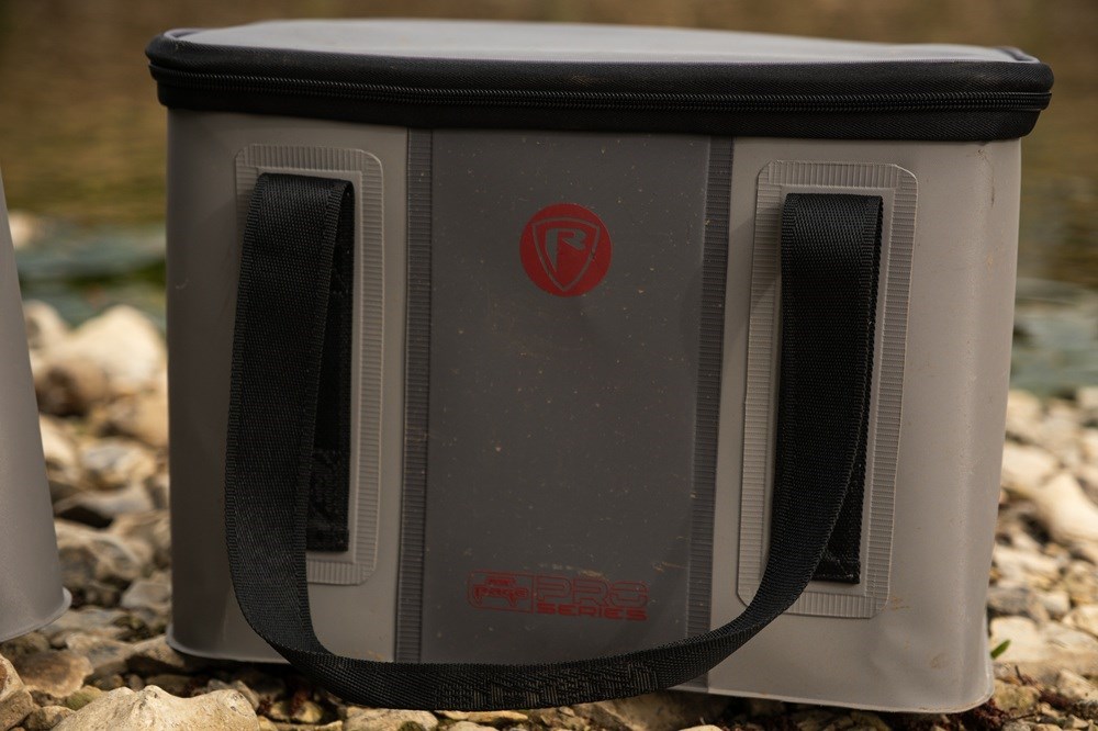 Fox Rage Taška Pro Series Welded Bags Medium (obrázek 11)