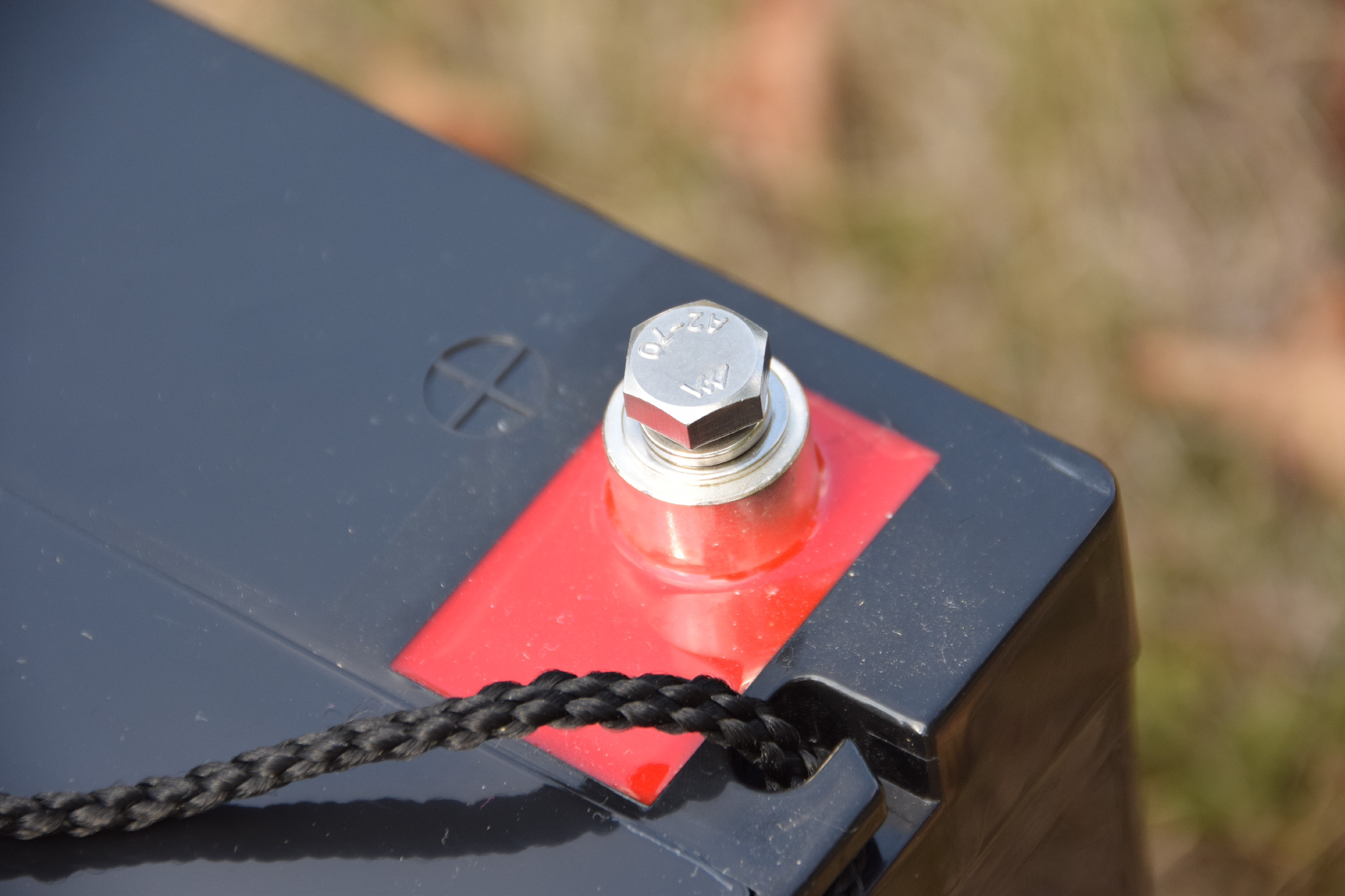 Mivardi Lithiová baterie M-CELL 24V 50Ah + 10A nabíječka - Obrázek 5