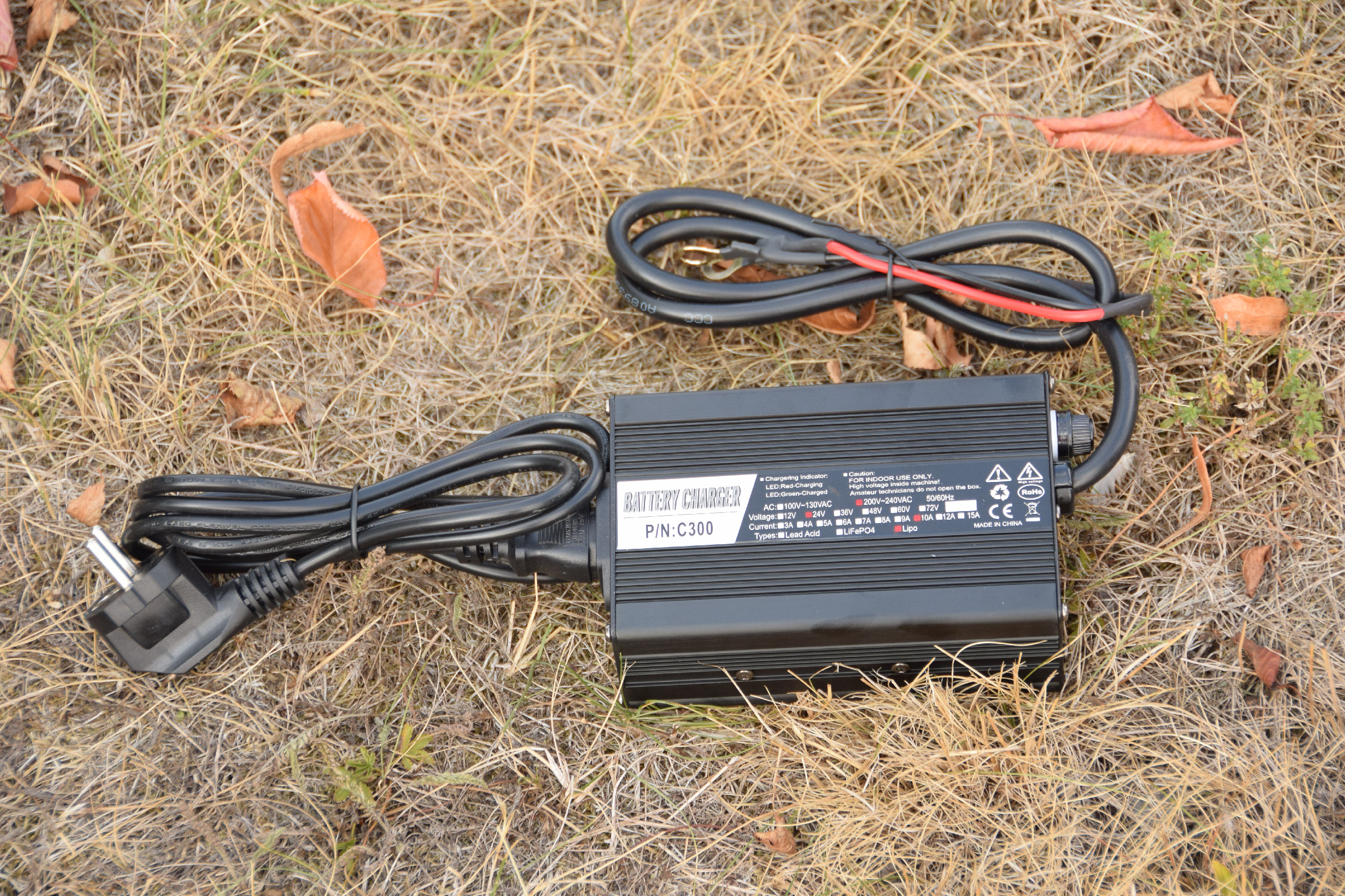 Mivardi Lithiová baterie M-CELL 24V 50Ah + 10A nabíječka - Obrázek 6