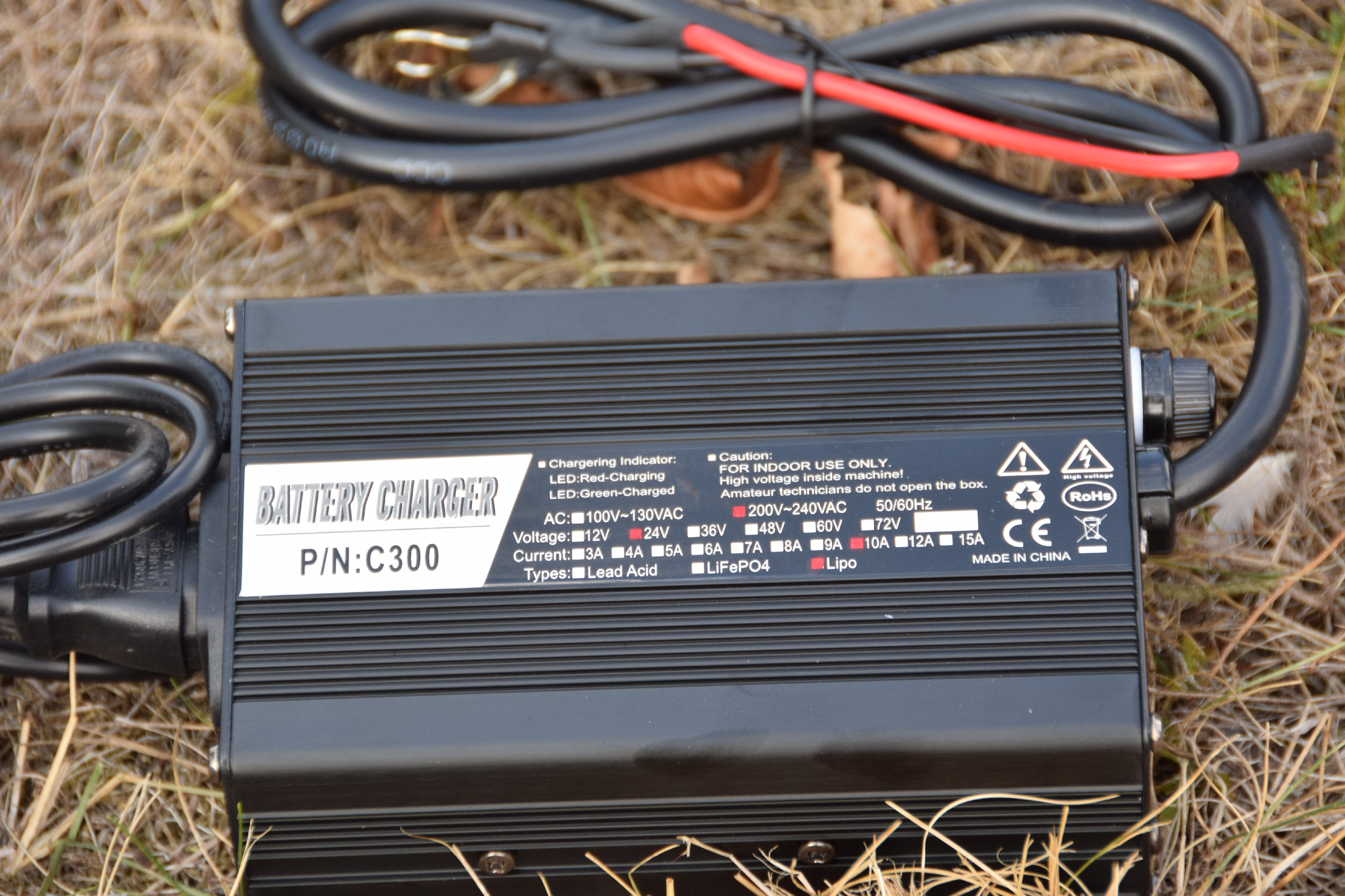 Mivardi Lithiová baterie M-CELL 24V 50Ah + 10A nabíječka - Obrázek 7