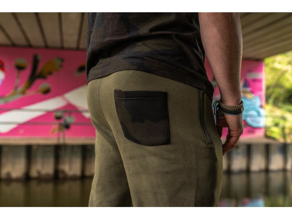 Avid Carp Tepláky Distortion Joggers Velikost: M (obrázek 8)