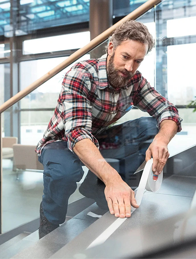 Protiskluzové lepiace pásky