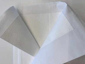 Jednorázové zdravotnické prostěradlo z netkaného textilu ze savým jádrem 100 x 220 cm