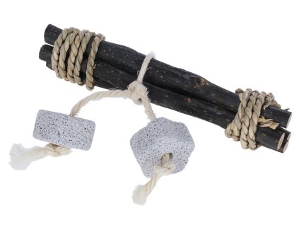 Hračka pro králíky - okusovadlo pro hlodavce, přírodní materiál, 18 cm