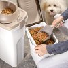 Pet Food Container ambientata600x600