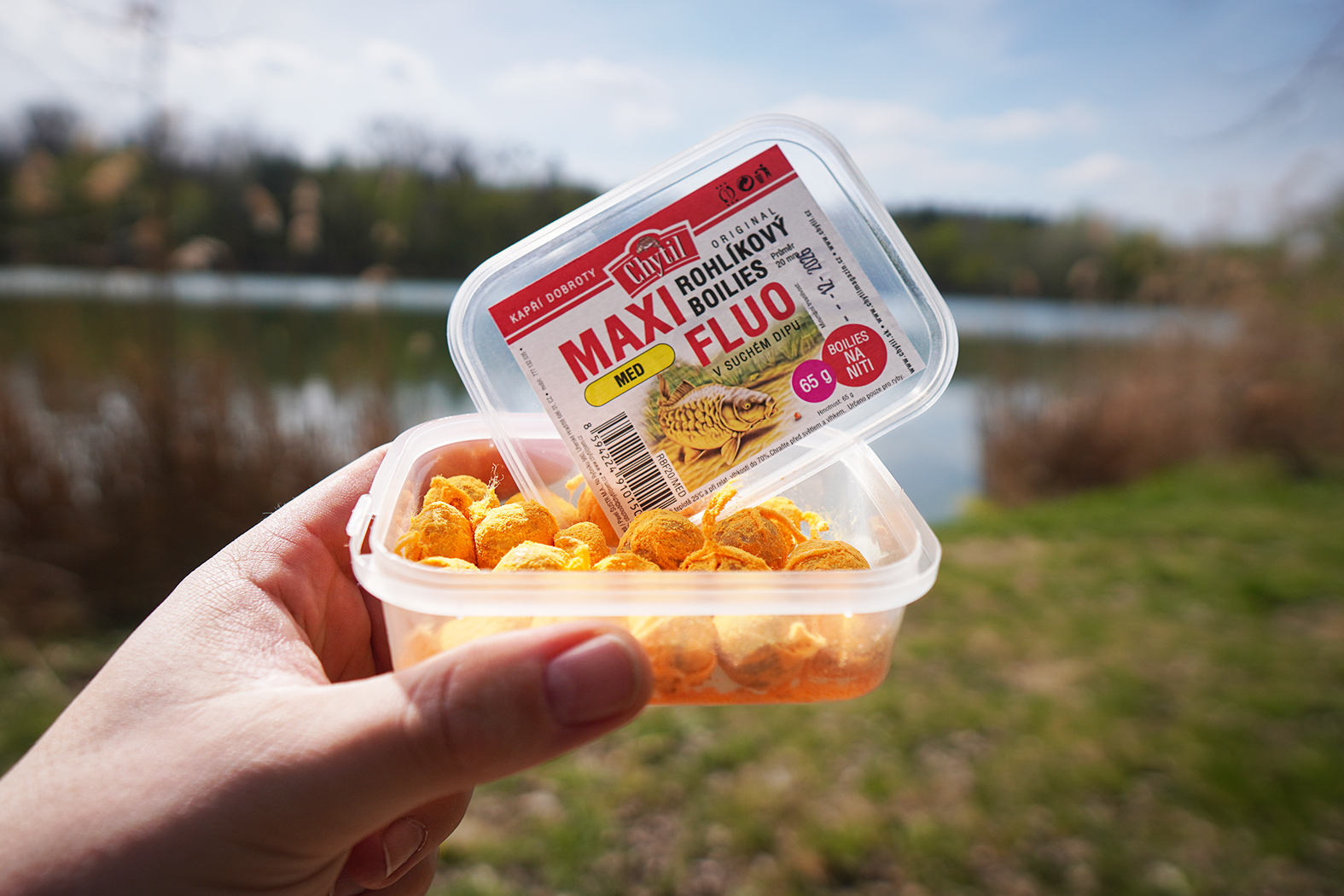 Rohlíkový boilies Maxi FLUO 20 mm, 65g – JAHODA