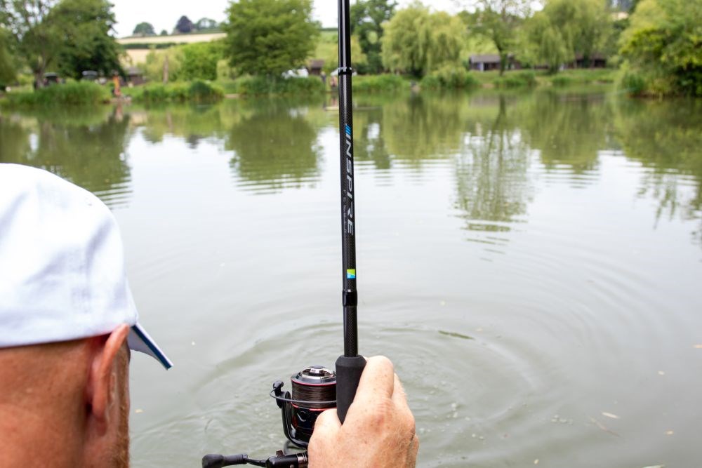 Preston prut Inspire Feeder 3.20m 30g, 2 díl