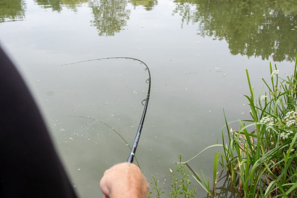 Preston prut Inspire Feeder 3.20m 30g, 2 díl