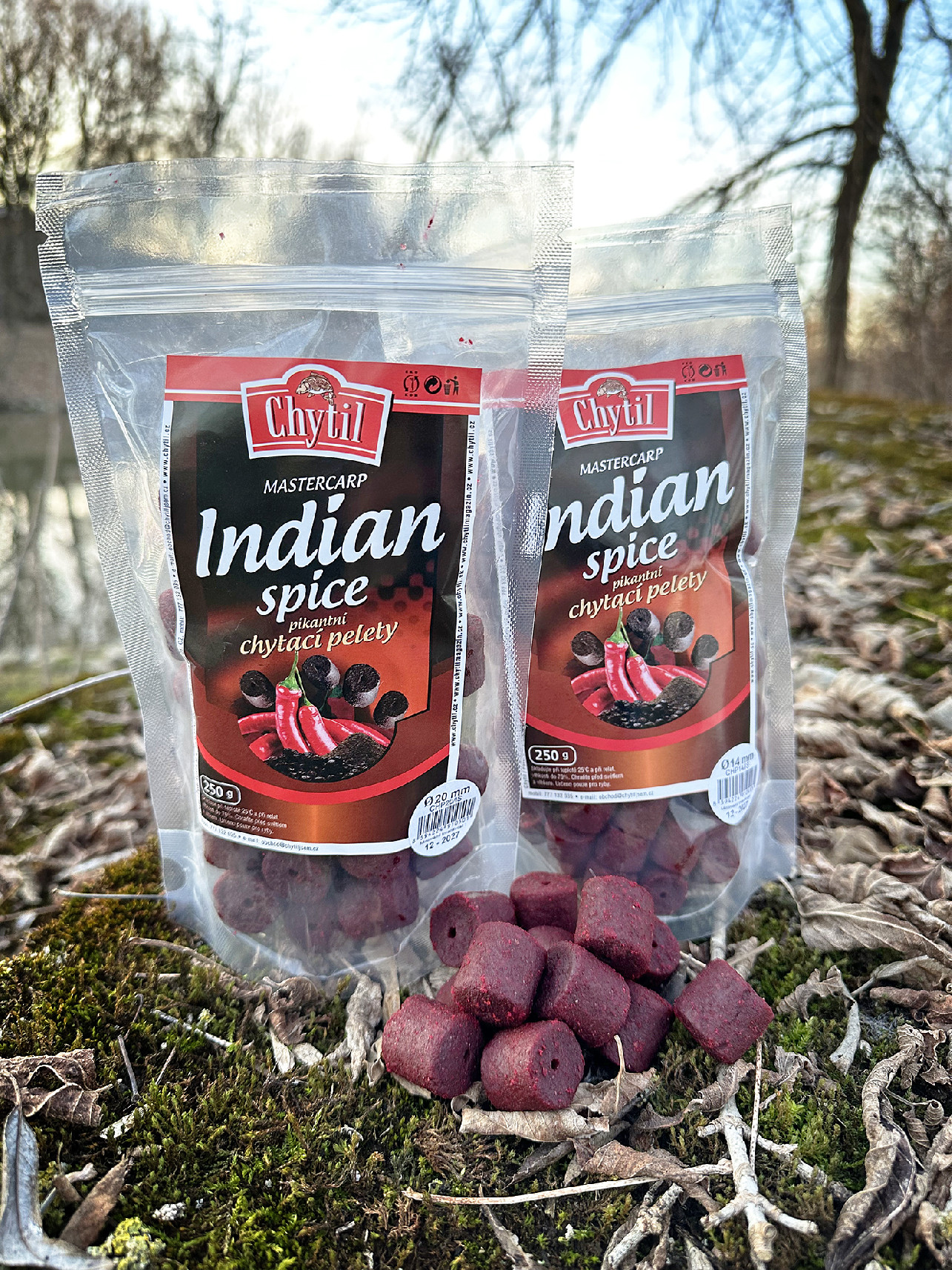 Chytací pelety s dírou 250 g/20mm/ – Indian spice