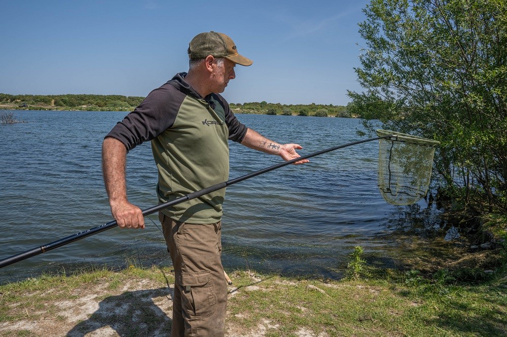 Korum podběráková rukojeť Allrounder Tele-Handle, 2m