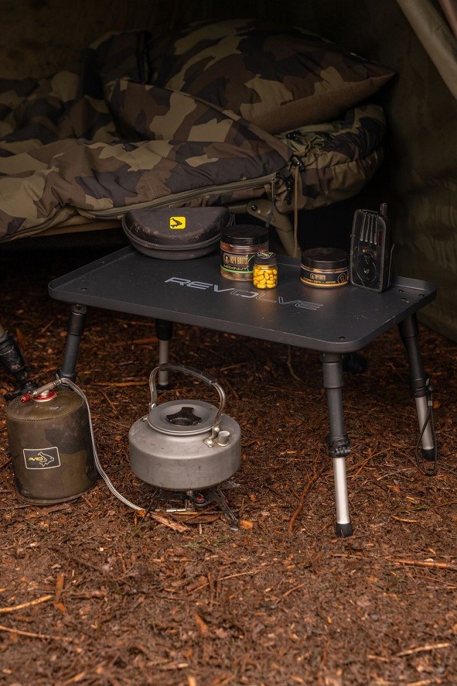 Avid Carp rybářský stolek Revolve Bivvy Table