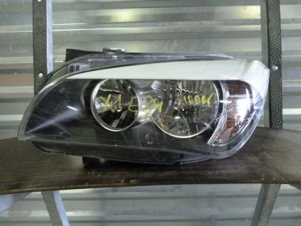 BMW X1 E84 ,levé přední světlo