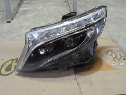 Mercedes Vito W447 pravé přední světlo LILS